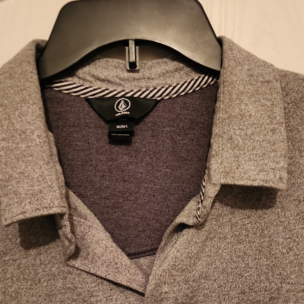Volcom Men's Grey Colllared Shirt Sizr Large